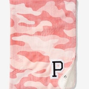 NWT VS Pink Soft Sherpa Blanket (HUGE) 60x72"